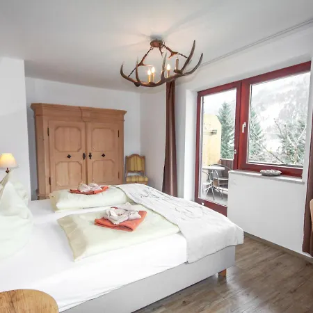 Lägenhet Apartmenthaus Dreier-4 Neukirchen am Großvenediger